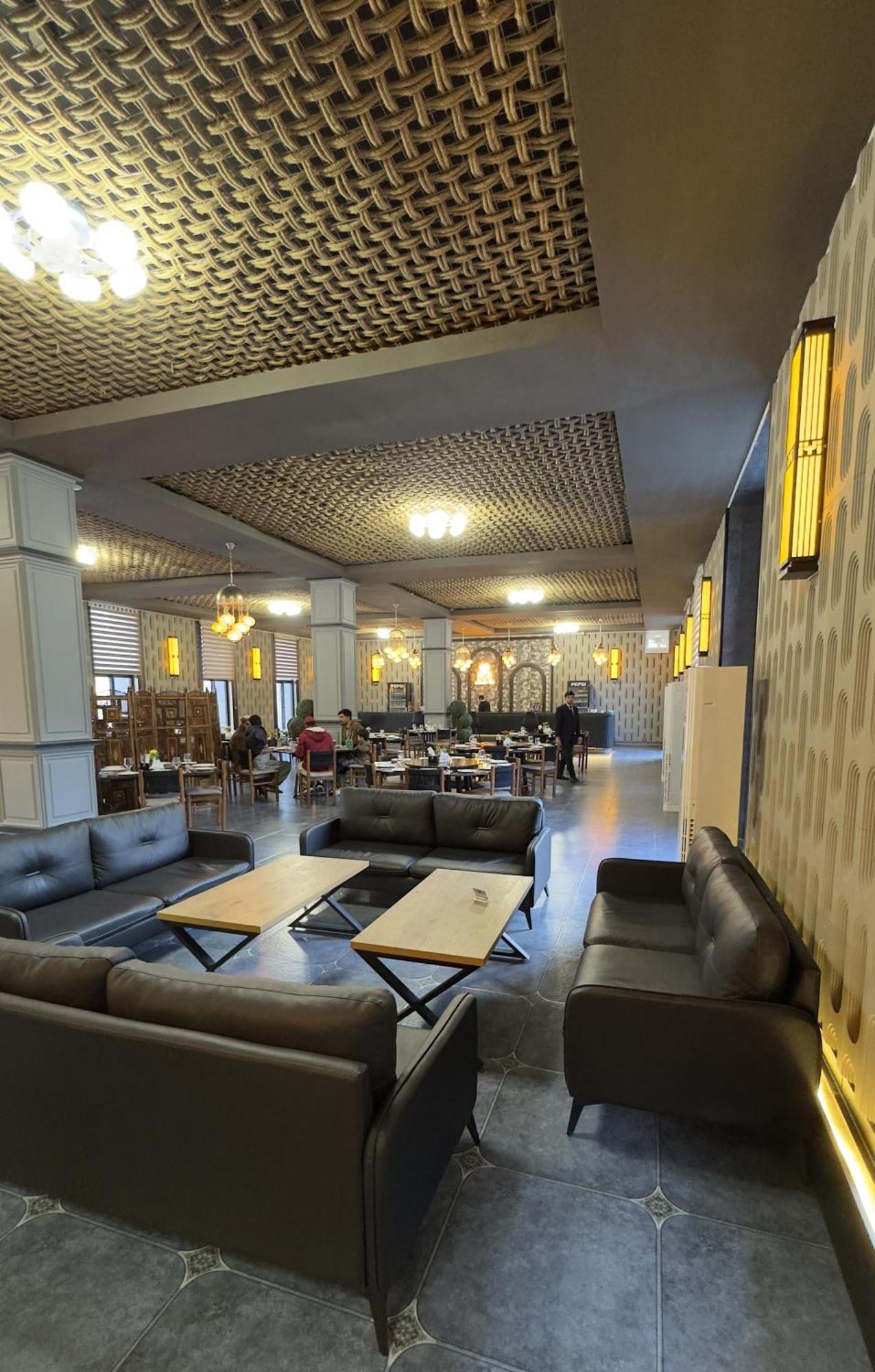 Iyi Luxury Inn Swat Saidu Sharif Exterior photo