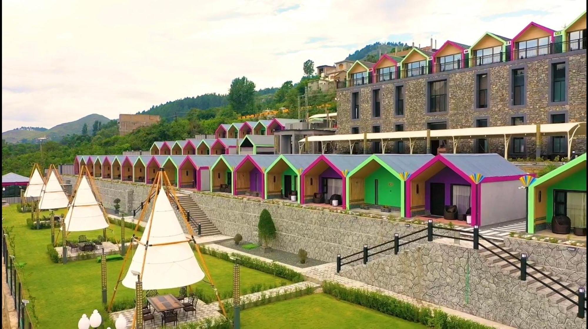 Iyi Luxury Inn Swat Saidu Sharif Exterior photo